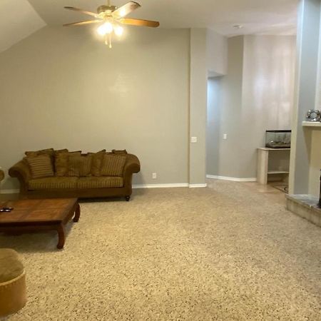 Beautiful Peaceful Desirable Home In Madera Rancho Экстерьер фото