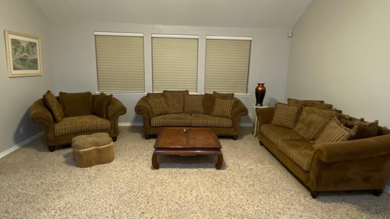 Beautiful Peaceful Desirable Home In Madera Rancho Экстерьер фото
